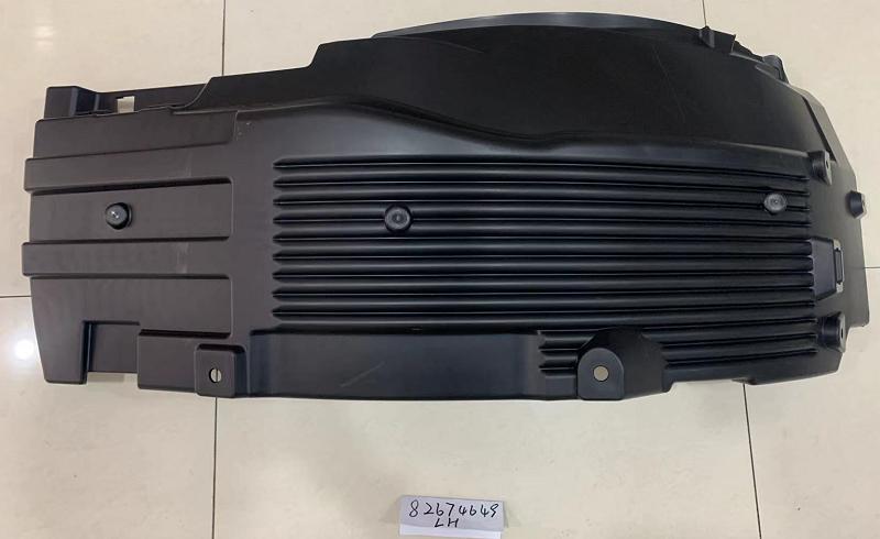 82682614 MUDGUARD   RH for VOLVO 