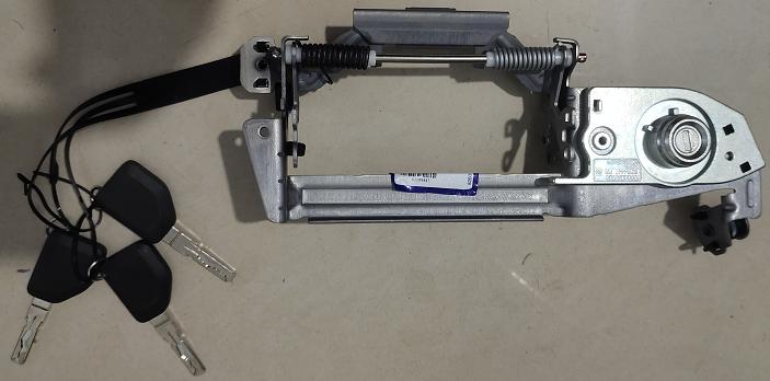 82140934 HANDLE BRACKET LH for VOLVO 