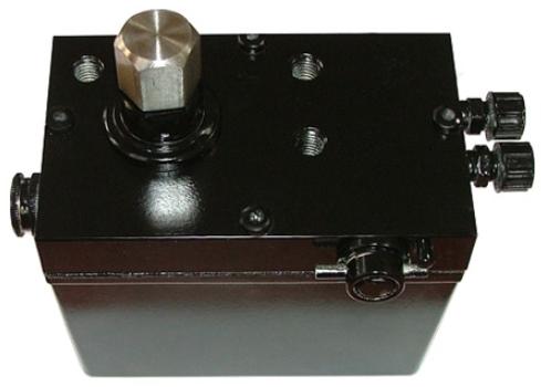 82053294/7482053294/25379037 CAB LIFT PUMP for VOLVO