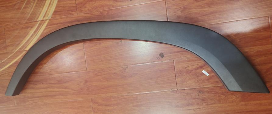 23733895/84004961 FENDER LOWER TRIM PANEL LH for VOLVO 