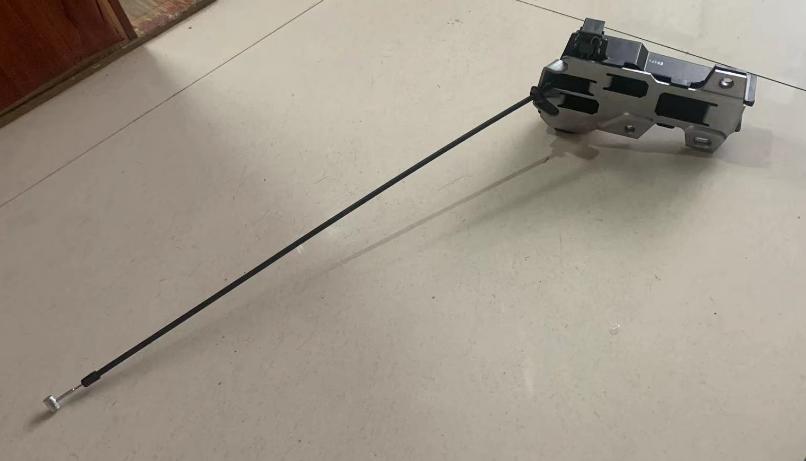 82208559 FRONT PANEL LOCK for VOLVO 