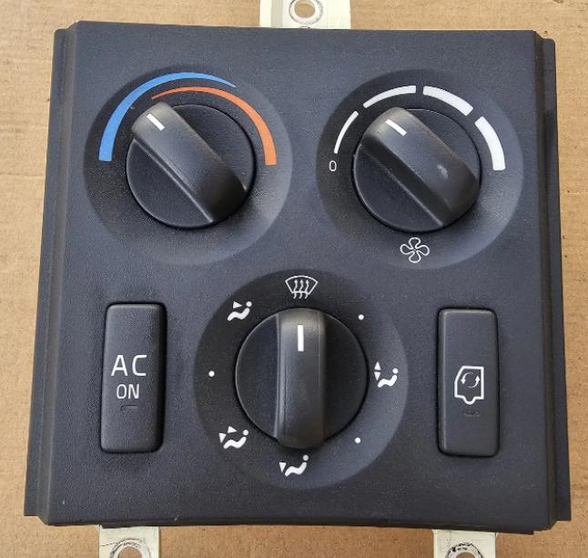 21318123 AIR CONDITION SWITCH for VOLVO 