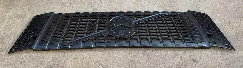 24016332 FRONT GRILLE  for VOLVO 