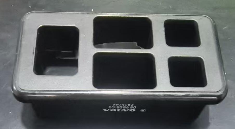 3944083 COVER for VOLVO 