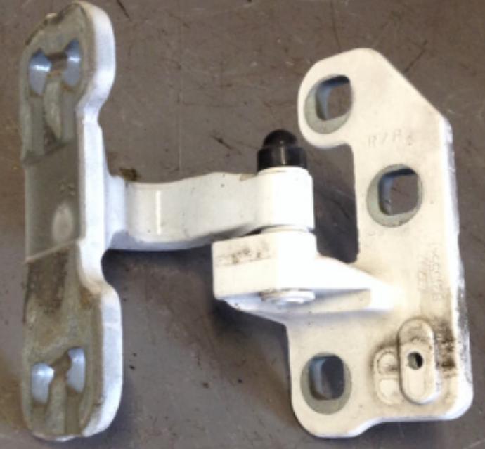 7482155541/82155541 DOOR HINGE RH for RENAULT 