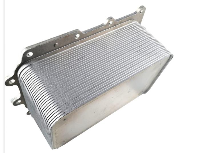 1643074/1780140/1725348 OIL COOLER for  DAF 