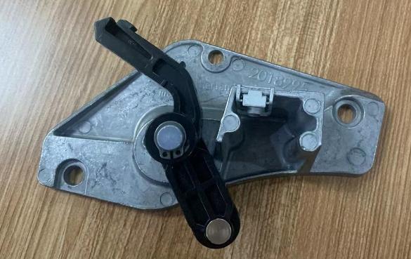 2018995/1679365 DOOR HANDLE LH for  DAF 