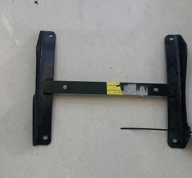 1850824/2007573/2185829/2246155 FRONT WHEEL FENDER BRACKET LH for  DAF 