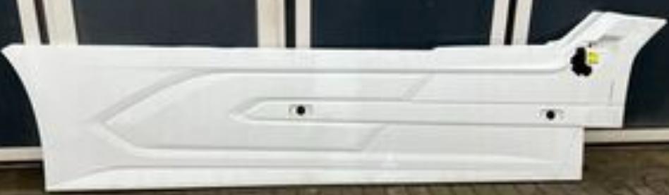 2292752/2292748 PROTECTOR OUTSIDE NO EDGE CUT RH for  DAF 