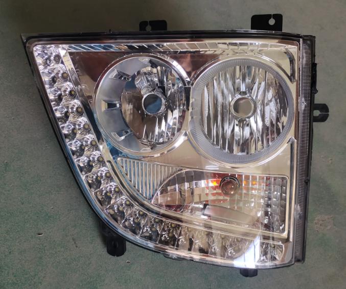  HEAD LAMP RH for BENZ 