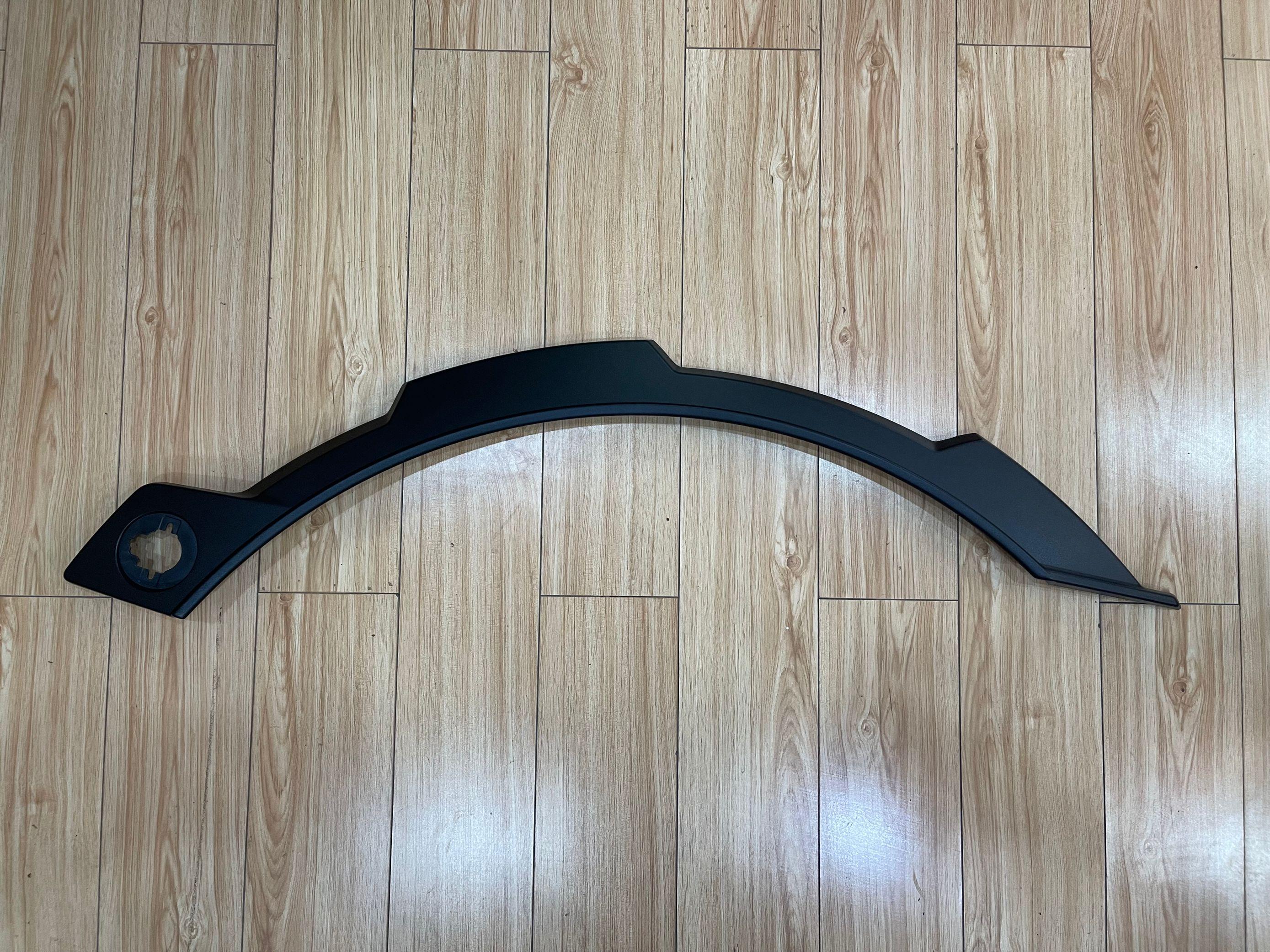 81612100929 FRONT FENDER TRIM  LH for MAN  