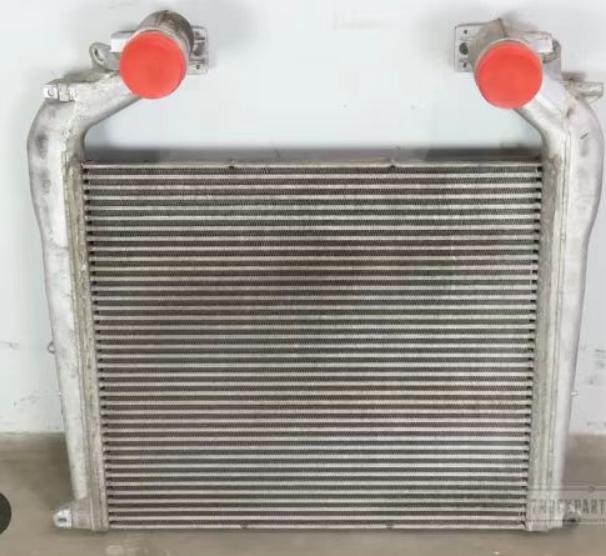 81061300241 INTERCOOLER for MAN