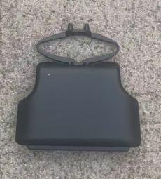 81611400048 PANEL HINGE COVER RH for MAN  