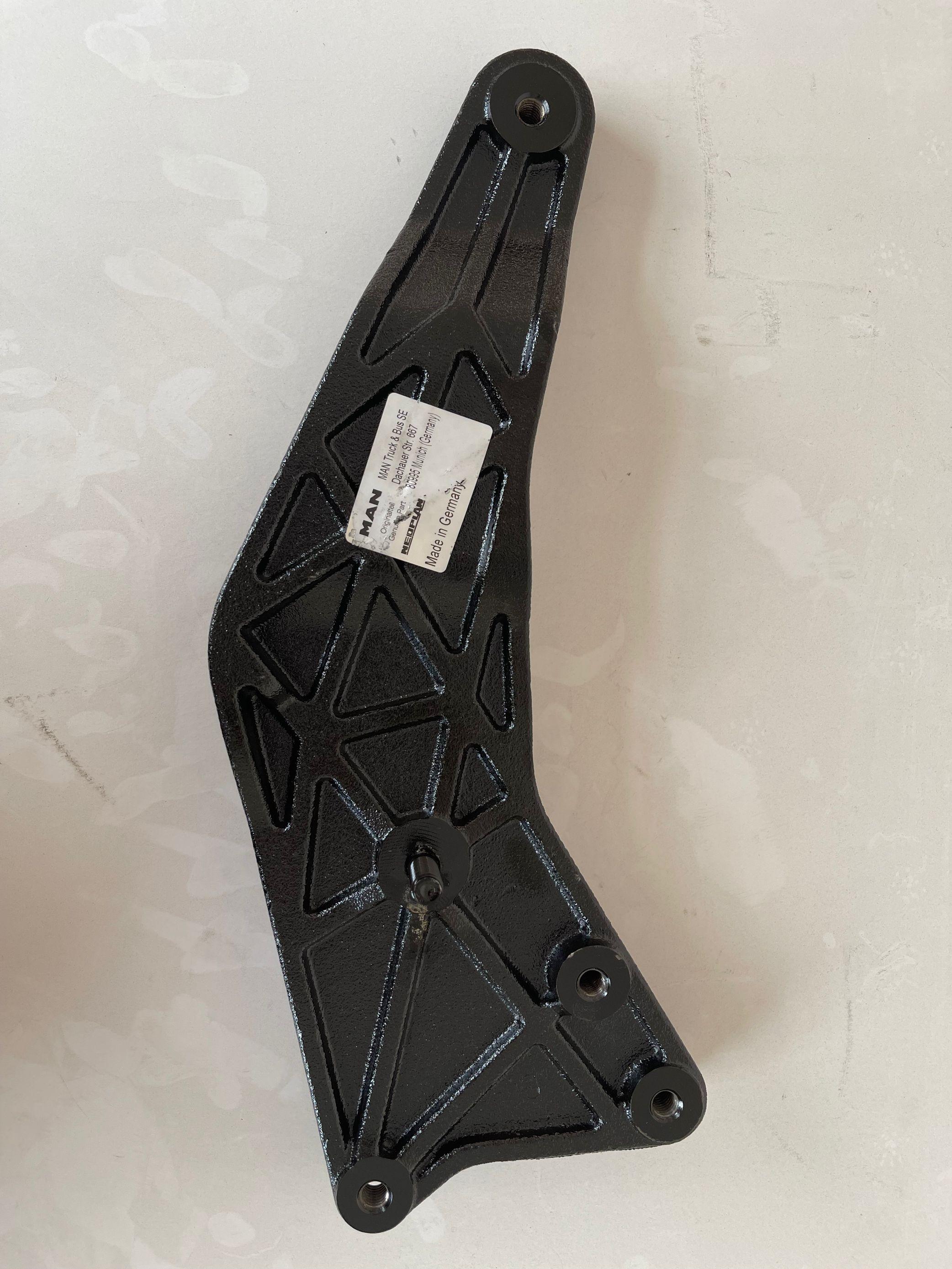 81416100981 BAR BRACKET TGX LH for MAN  