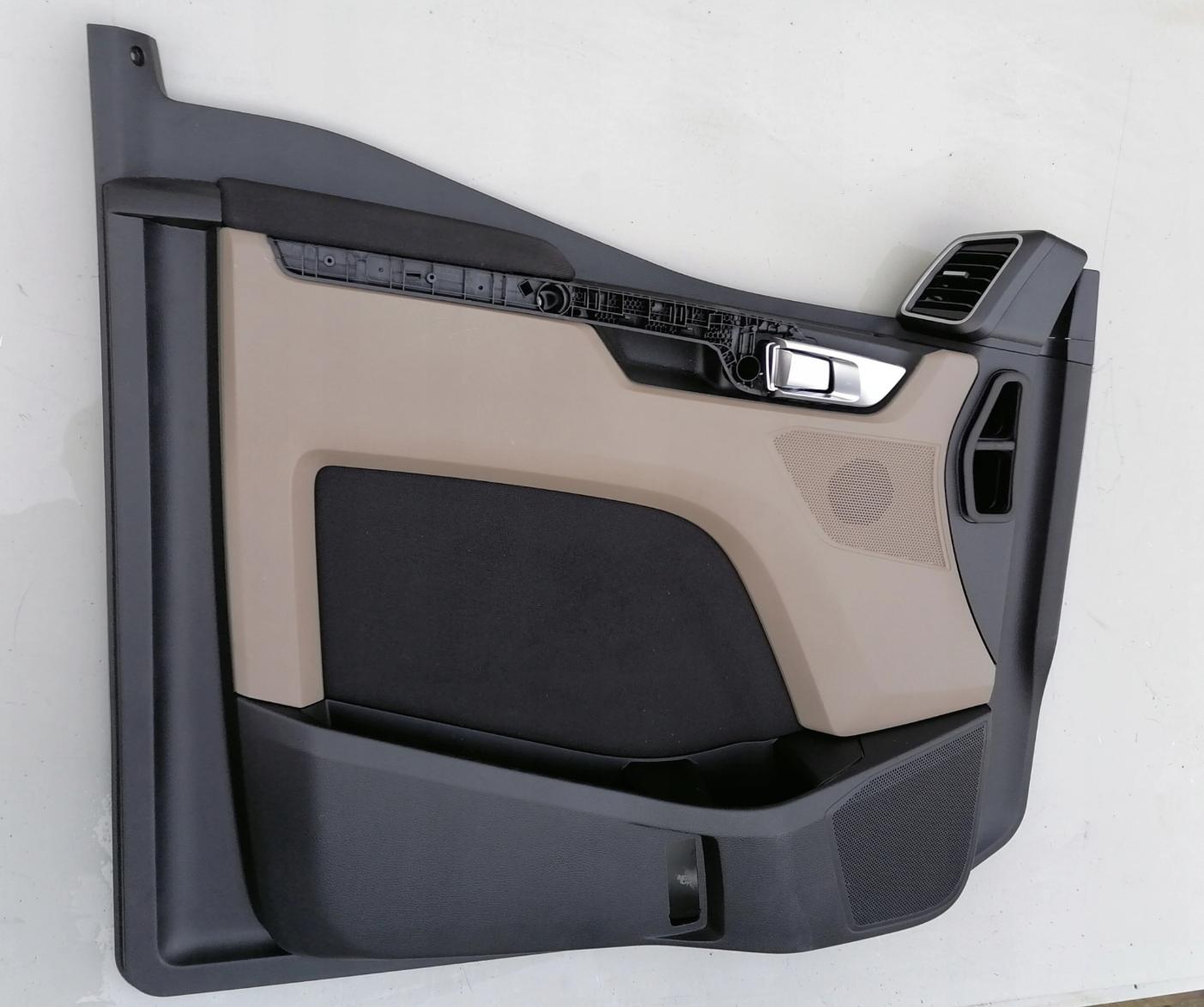 81626306244 DOOR PANEL TGS RH for MAN  