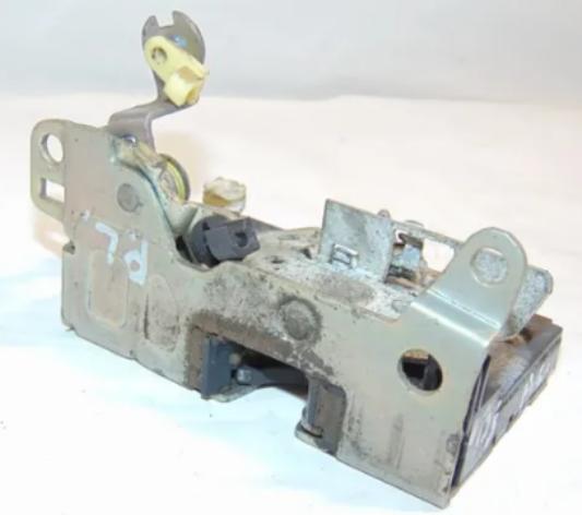 500314256 DOOR  LOCK HEXAGON RH for  IVECO 