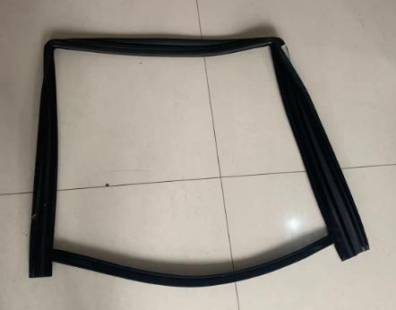 5802244810 DOOR WINDOW RUBBER LH for  IVECO 