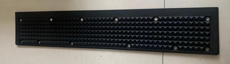 504032325/500380111/504003664/1512100 BUMPER STRIP  for  IVECO 